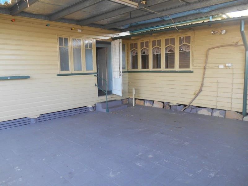 78 Albion Street, Warwick QLD 4370