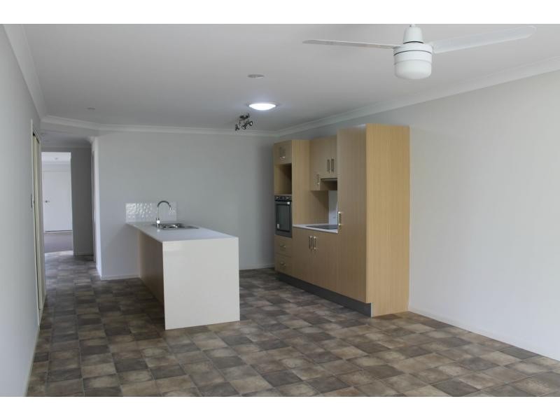 2/12 Shilliday Street, Warwick QLD 4370