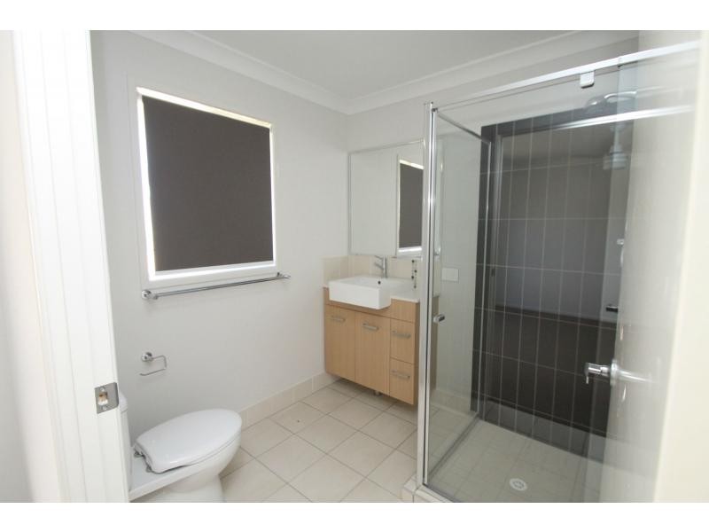 2/12 Shilliday Street, Warwick QLD 4370