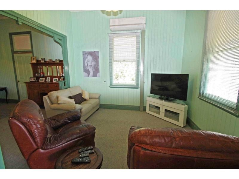 8 Junabee Road, Warwick QLD 4370