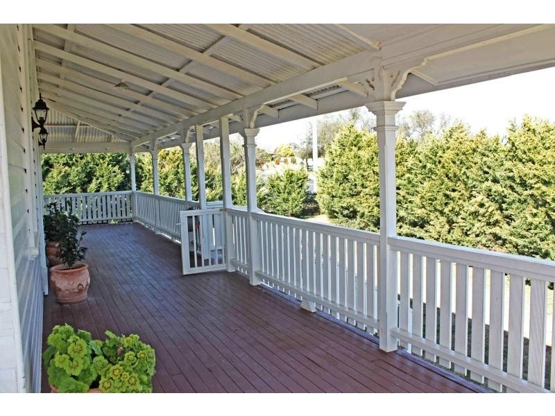 8 Junabee Road, Warwick QLD 4370