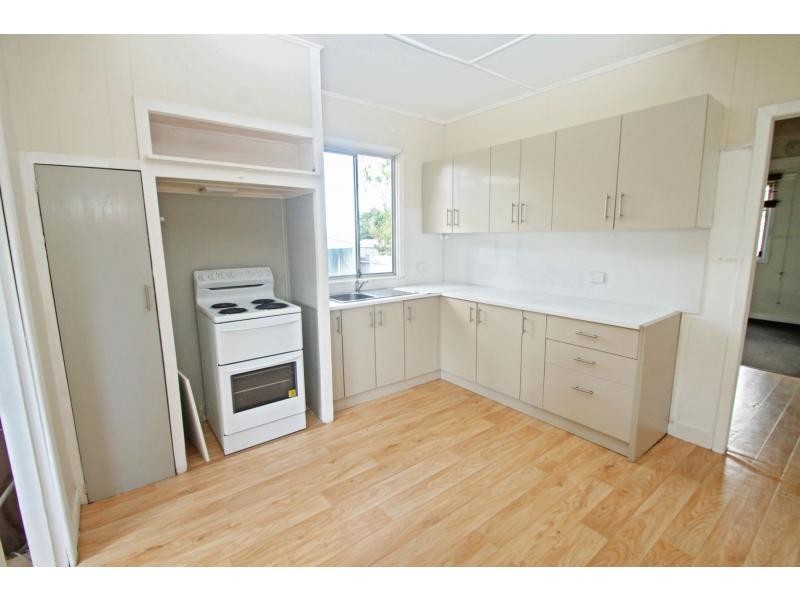 5 Clowes Crescent, Warwick QLD 4370