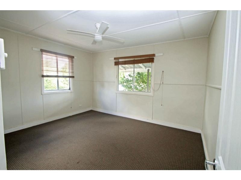 5 Clowes Crescent, Warwick QLD 4370