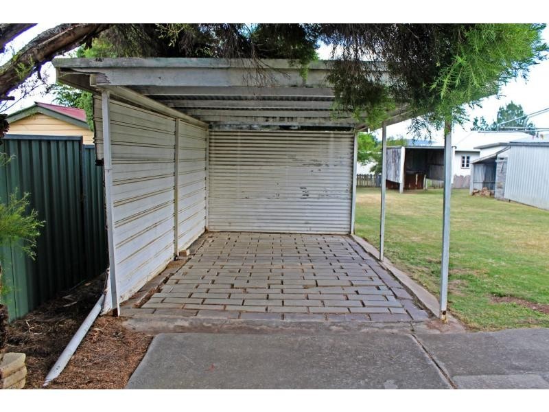 5 Clowes Crescent, Warwick QLD 4370