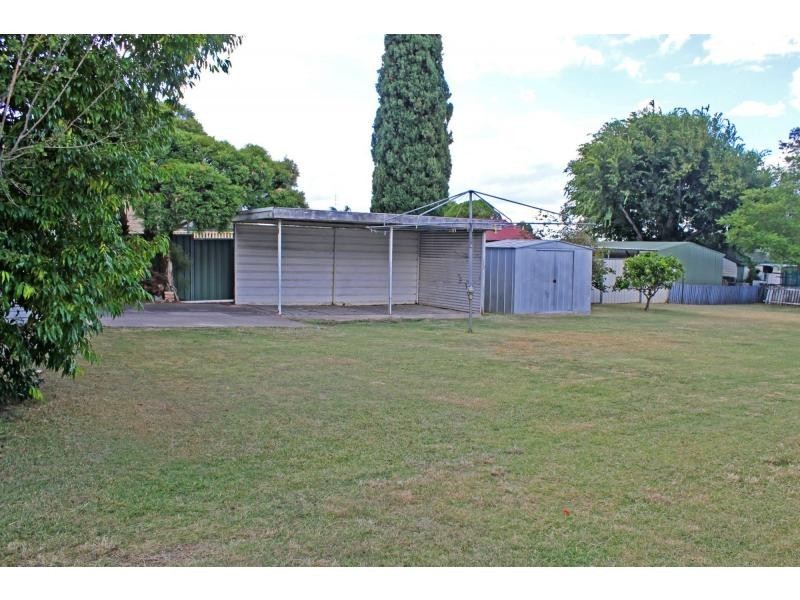 5 Clowes Crescent, Warwick QLD 4370