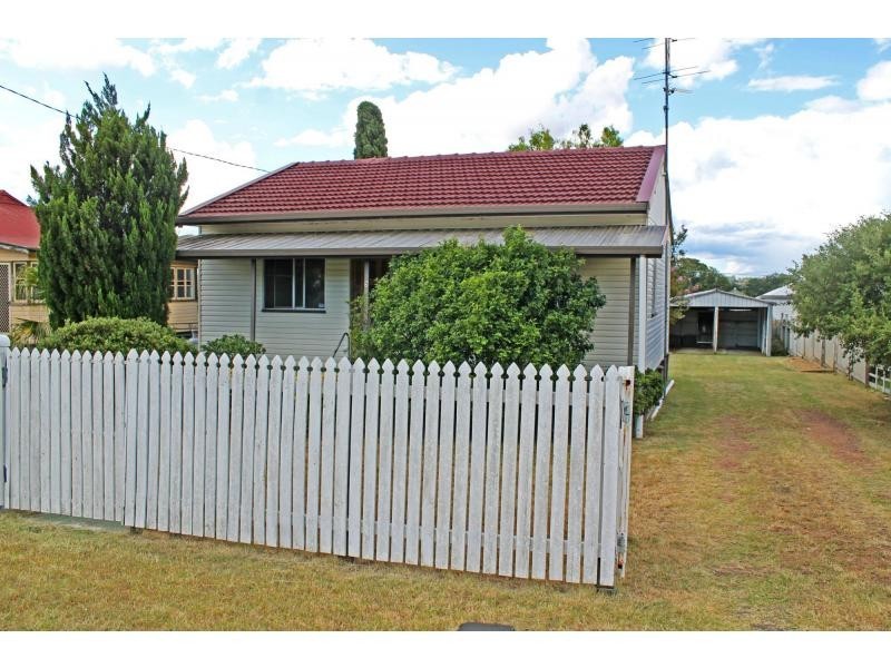 5 Clowes Crescent, Warwick QLD 4370