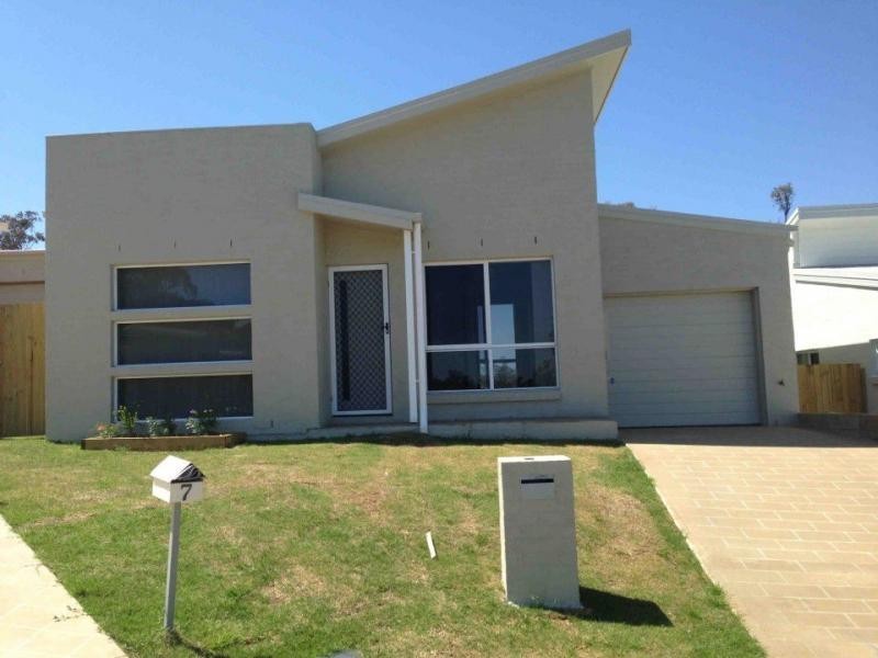 7A Augusta Close, Warwick QLD 4370
