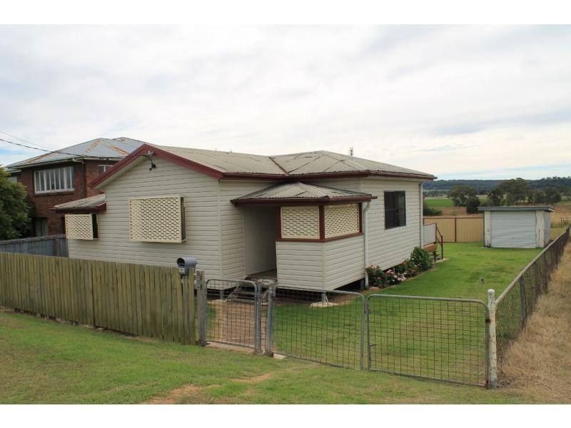 161 Wood Street, Warwick QLD 4370