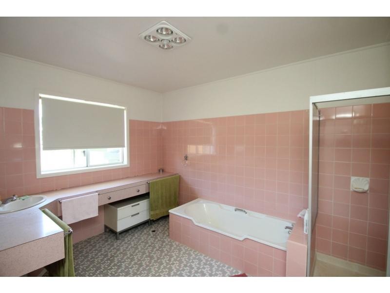 38 Pine Street, Killarney QLD 4373