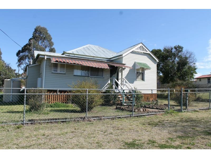 6 Fitzroy Street, Warwick QLD 4370