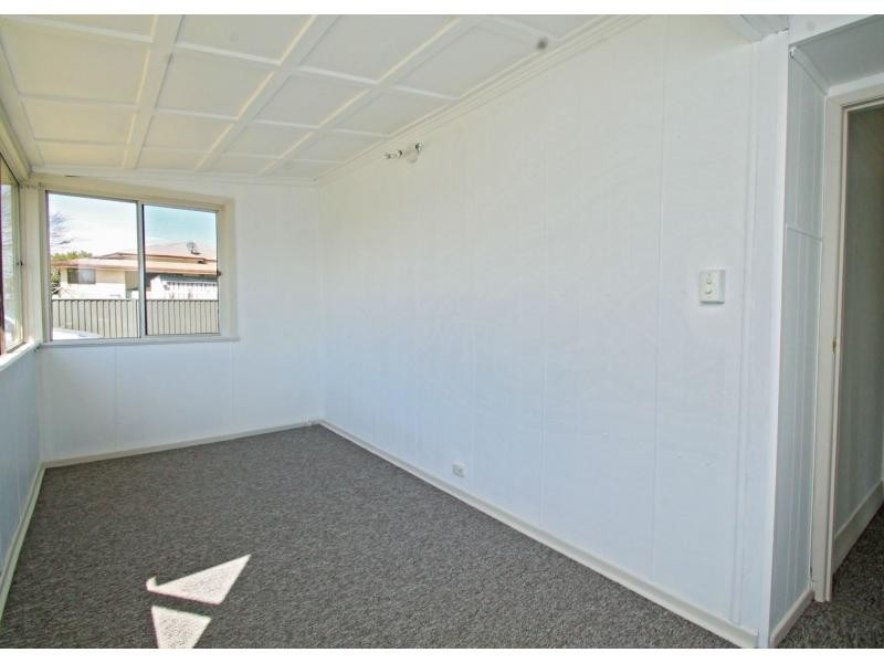 27 Oak Avenue, Warwick QLD 4370