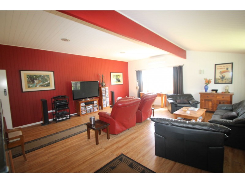 188 Border Fence Rd, Elbow Valley QLD 4370