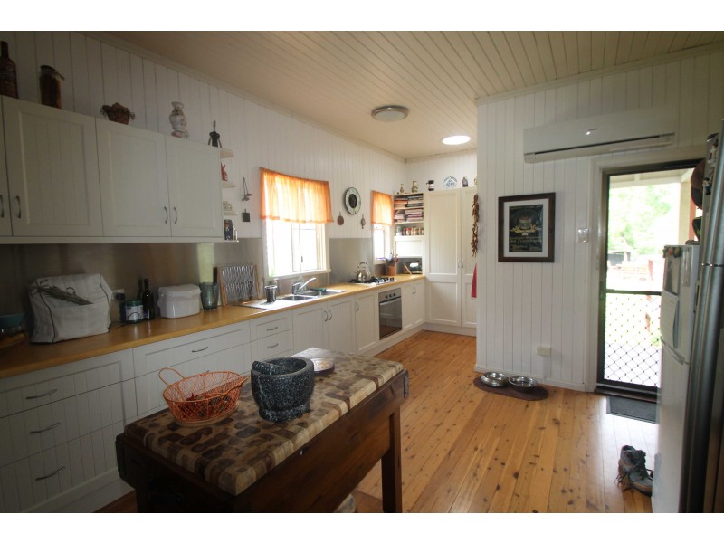 188 Border Fence Rd, Elbow Valley QLD 4370