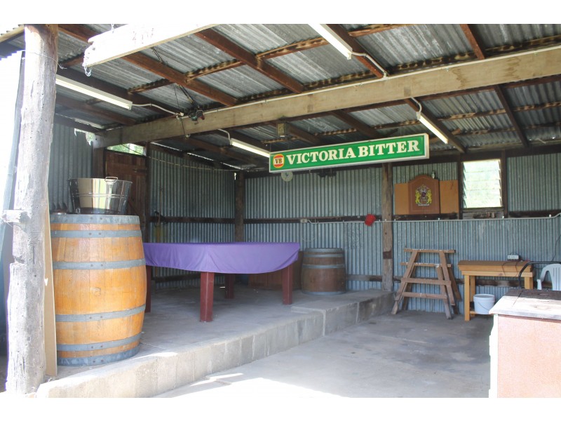 188 Border Fence Rd, Elbow Valley QLD 4370