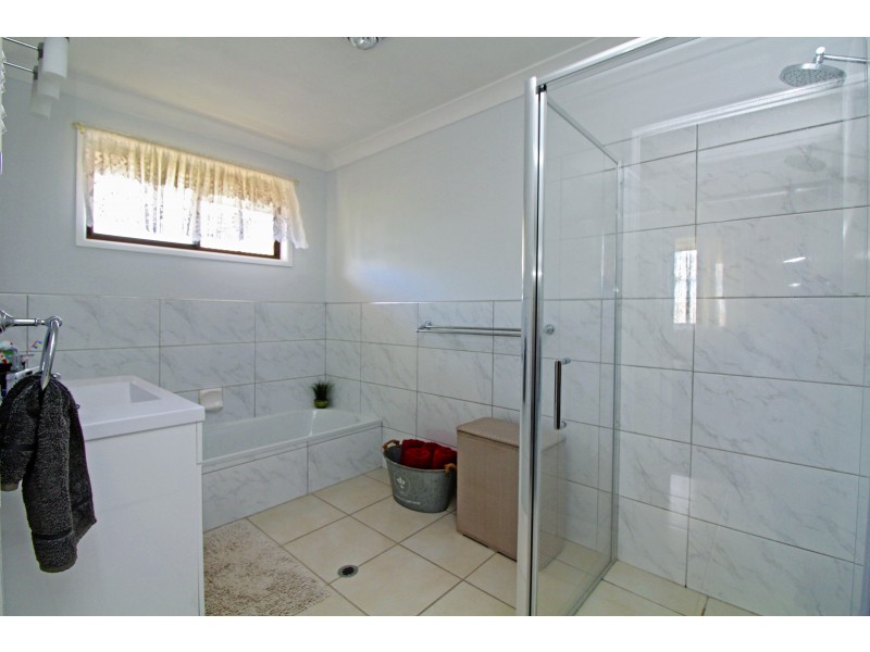 26 Hawker Rd, Warwick QLD 4370