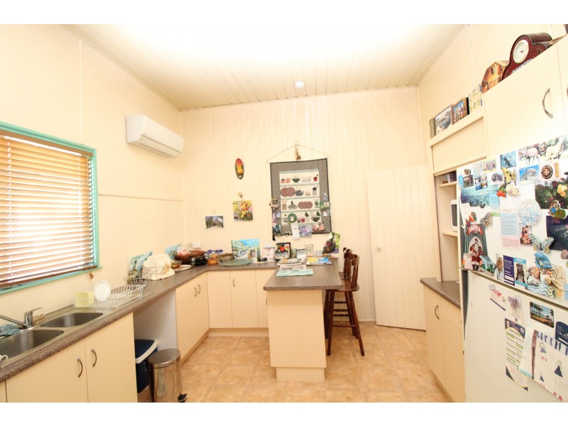 39 Wood St, Warwick QLD 4370