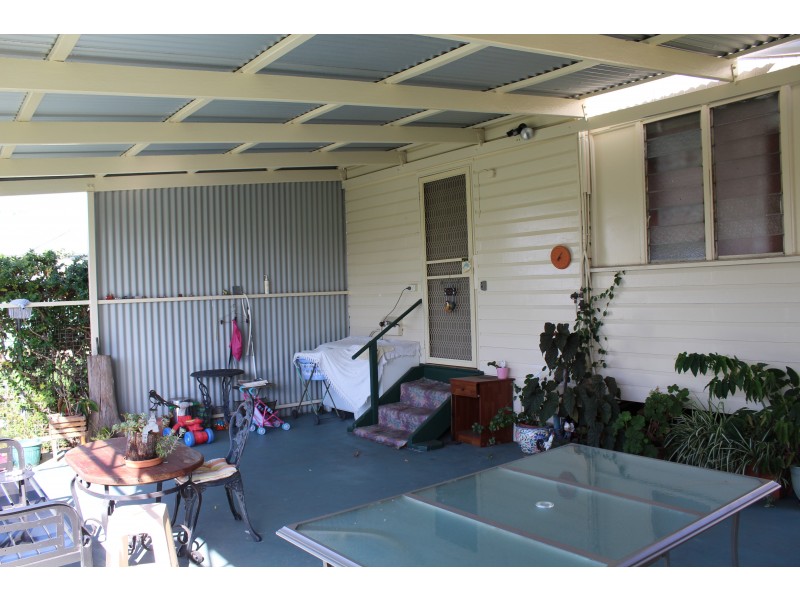 39 Wood St, Warwick QLD 4370