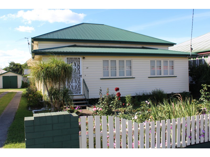 39 Wood St, Warwick QLD 4370