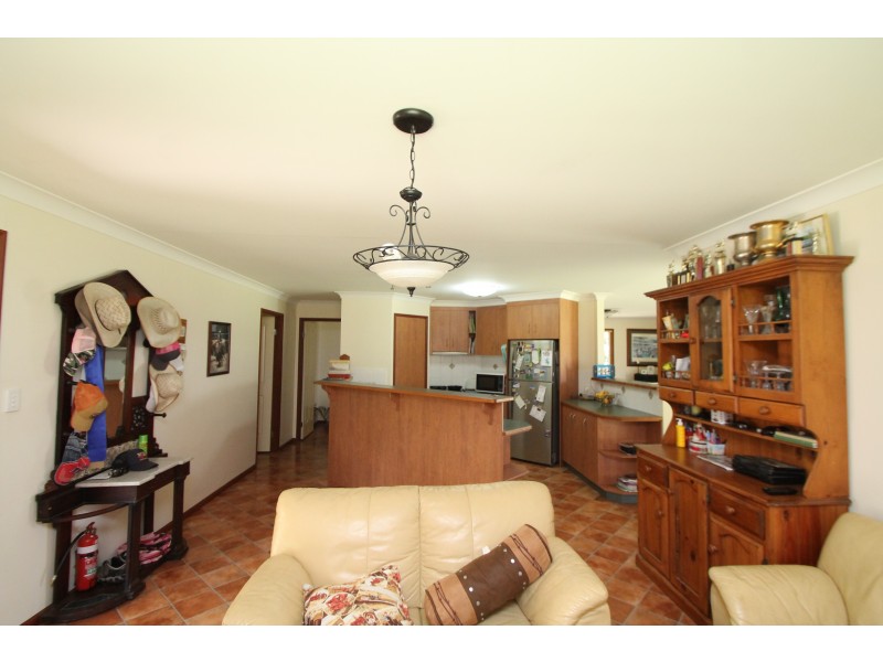 1595 Junabee Rd, Junabee QLD 4370