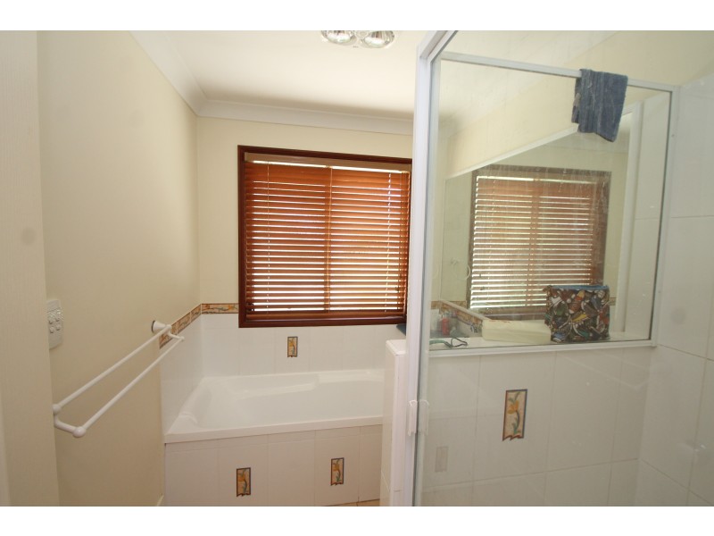 1595 Junabee Rd, Junabee QLD 4370