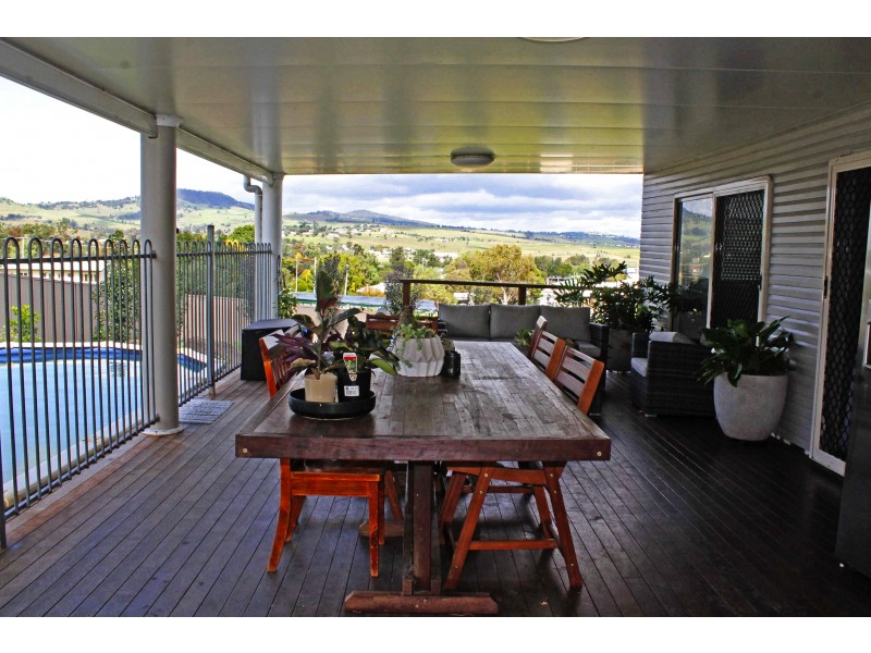 6 Palm St, Killarney QLD 4373
