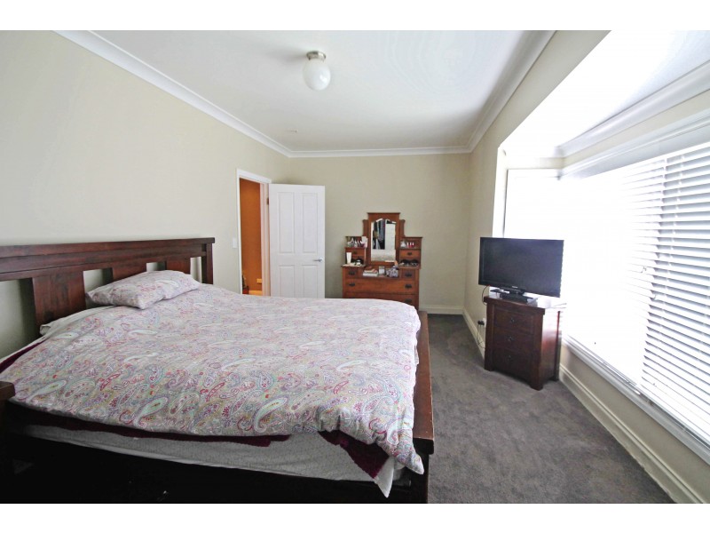 6 Palm St, Killarney QLD 4373