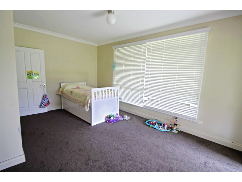 6 Palm St, Killarney QLD 4373
