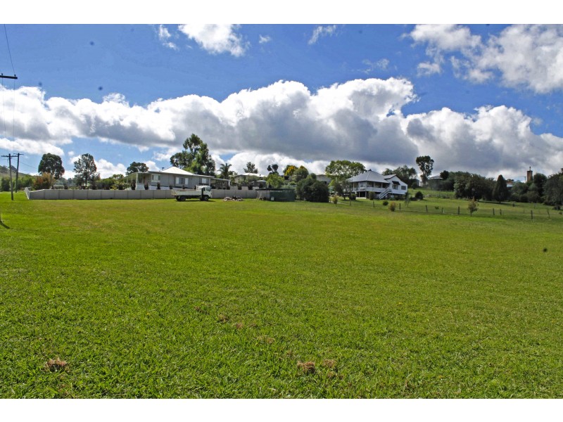 6 Palm St, Killarney QLD 4373