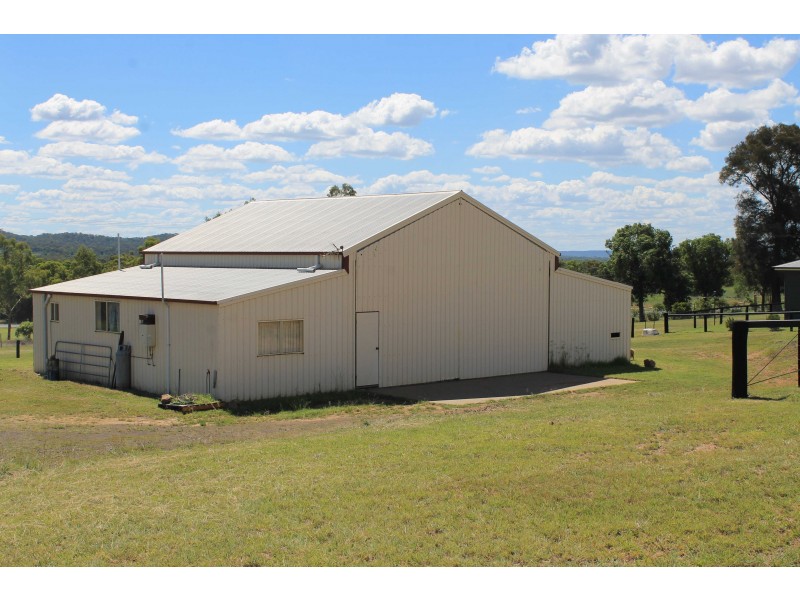 3 Kamarangi Ct, Rosenthal Heights QLD 4370