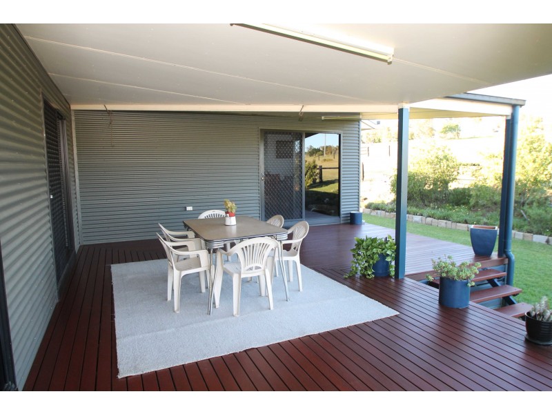 3 Kamarangi Ct, Rosenthal Heights QLD 4370