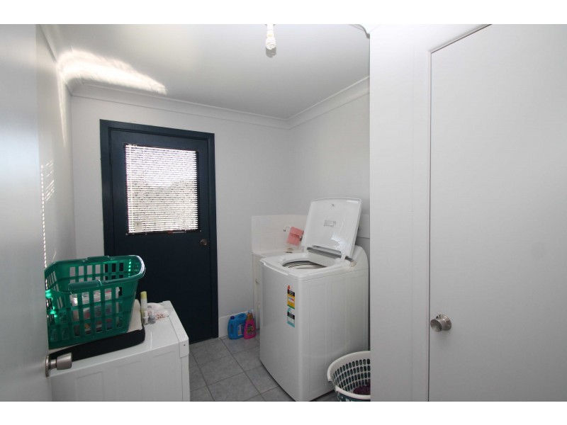 3 Kamarangi Ct, Rosenthal Heights QLD 4370