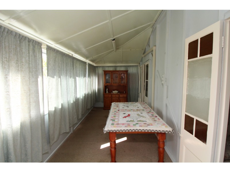 442 Top Swanfels Rd, Swanfels QLD 4371
