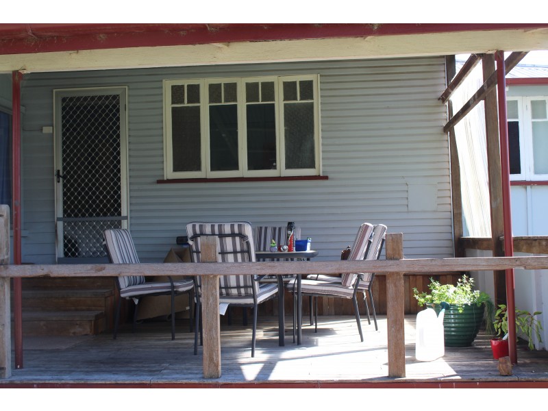 442 Top Swanfels Rd, Swanfels QLD 4371