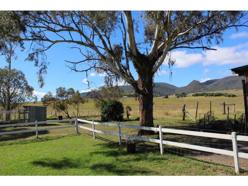 442 Top Swanfels Rd, Swanfels QLD 4371