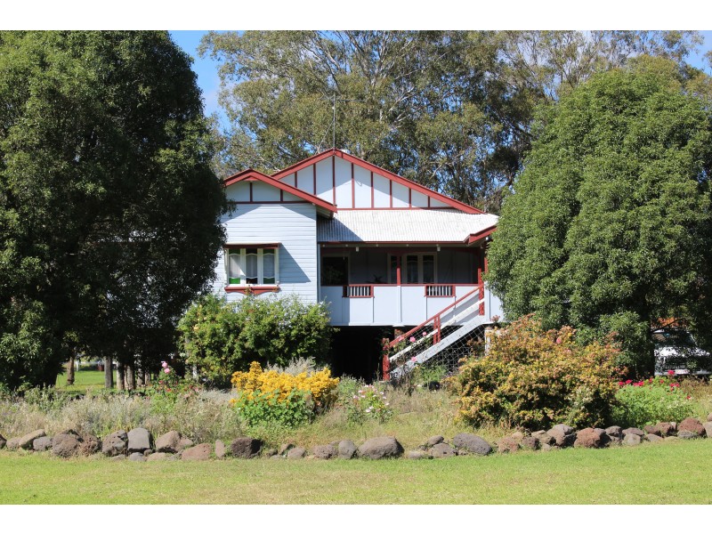 442 Top Swanfels Rd, Swanfels QLD 4371