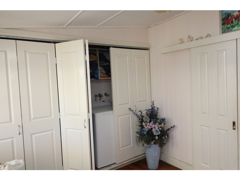 30 Locke St, Warwick QLD 4370