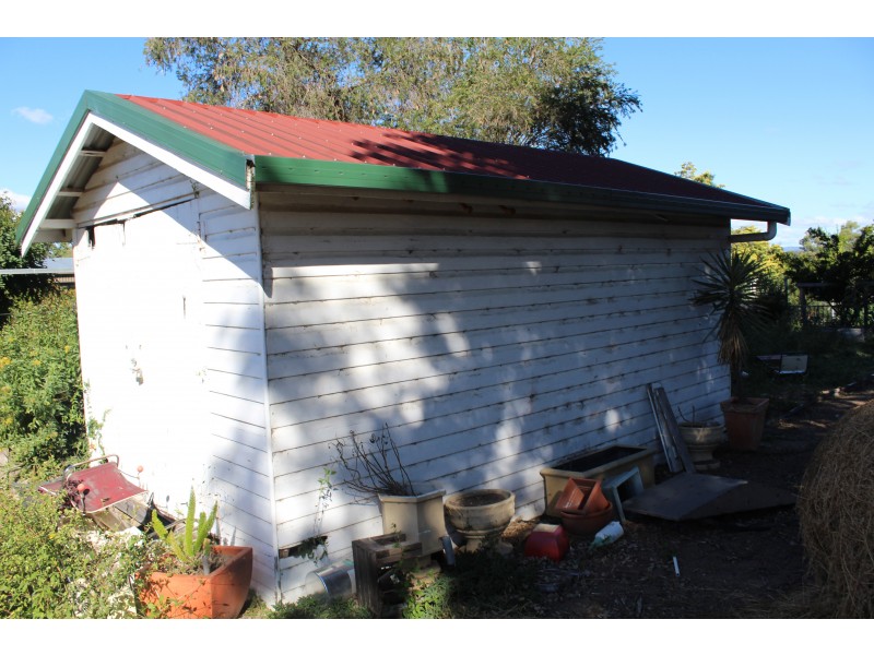 30 Locke St, Warwick QLD 4370
