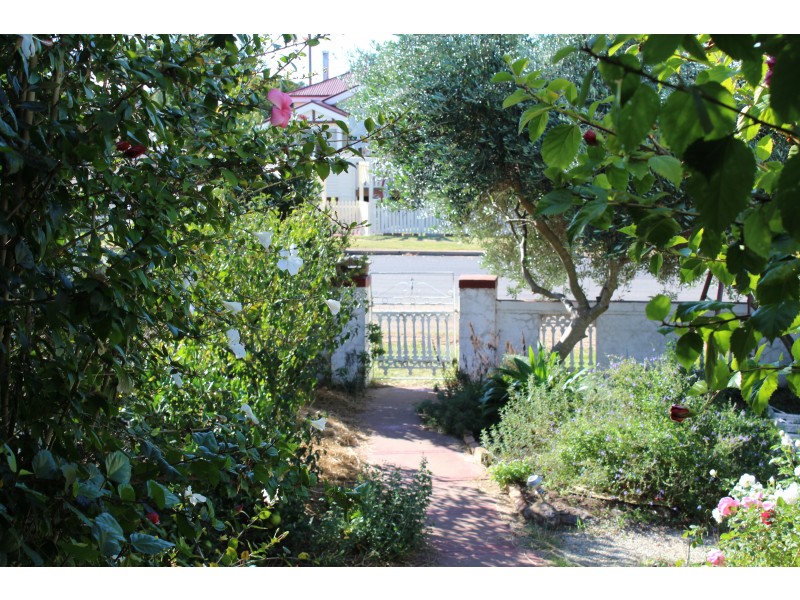 30 Locke St, Warwick QLD 4370