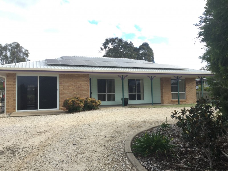 20 Moncrieffe St, Warwick QLD 4370