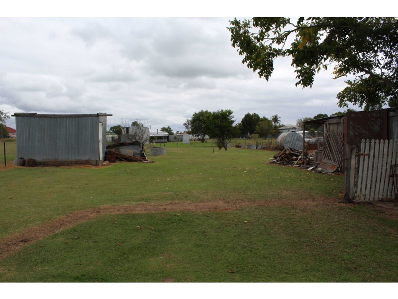 53 Lyons St, Warwick QLD 4370