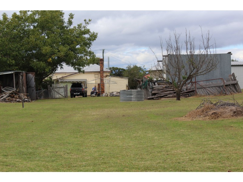 53 Lyons St, Warwick QLD 4370