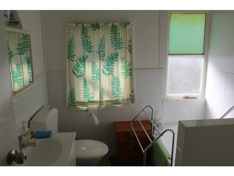 53 Lyons St, Warwick QLD 4370