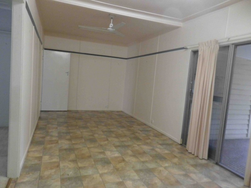 10A Locke St, Warwick QLD 4370