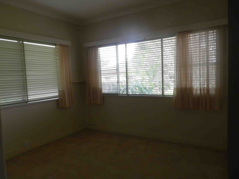 10A Locke St, Warwick QLD 4370