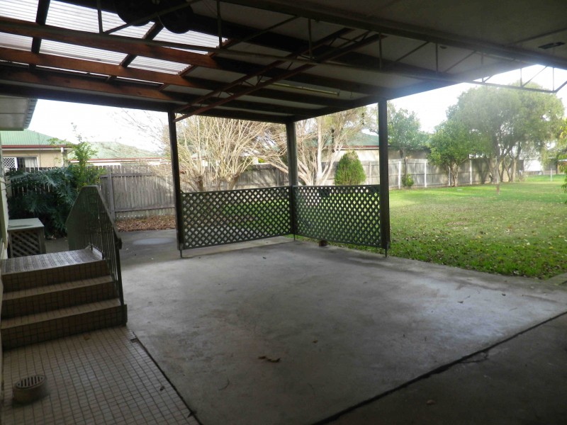 10A Locke St, Warwick QLD 4370