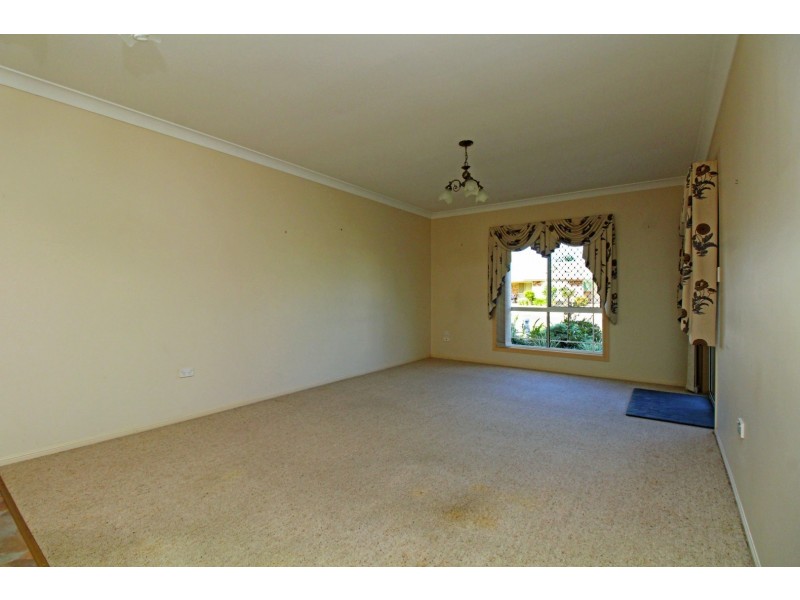 2/2 Bell Pl, Warwick QLD 4370