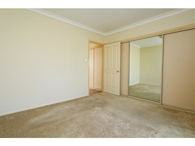2/2 Bell Pl, Warwick QLD 4370