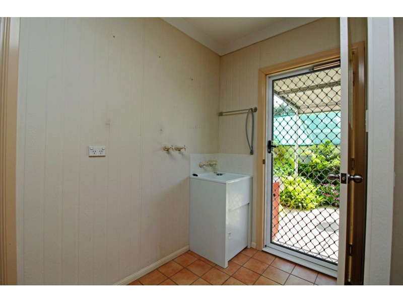 2/2 Bell Pl, Warwick QLD 4370