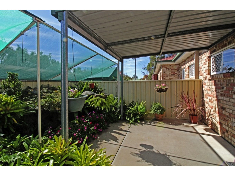 2/2 Bell Pl, Warwick QLD 4370