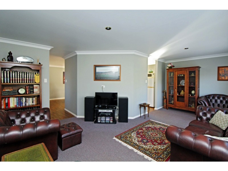 15 Fairway Dr, Warwick QLD 4370